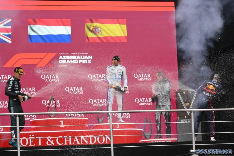 2023F1拉斯维加斯站维斯塔潘夺冠 勒克莱尔亚军